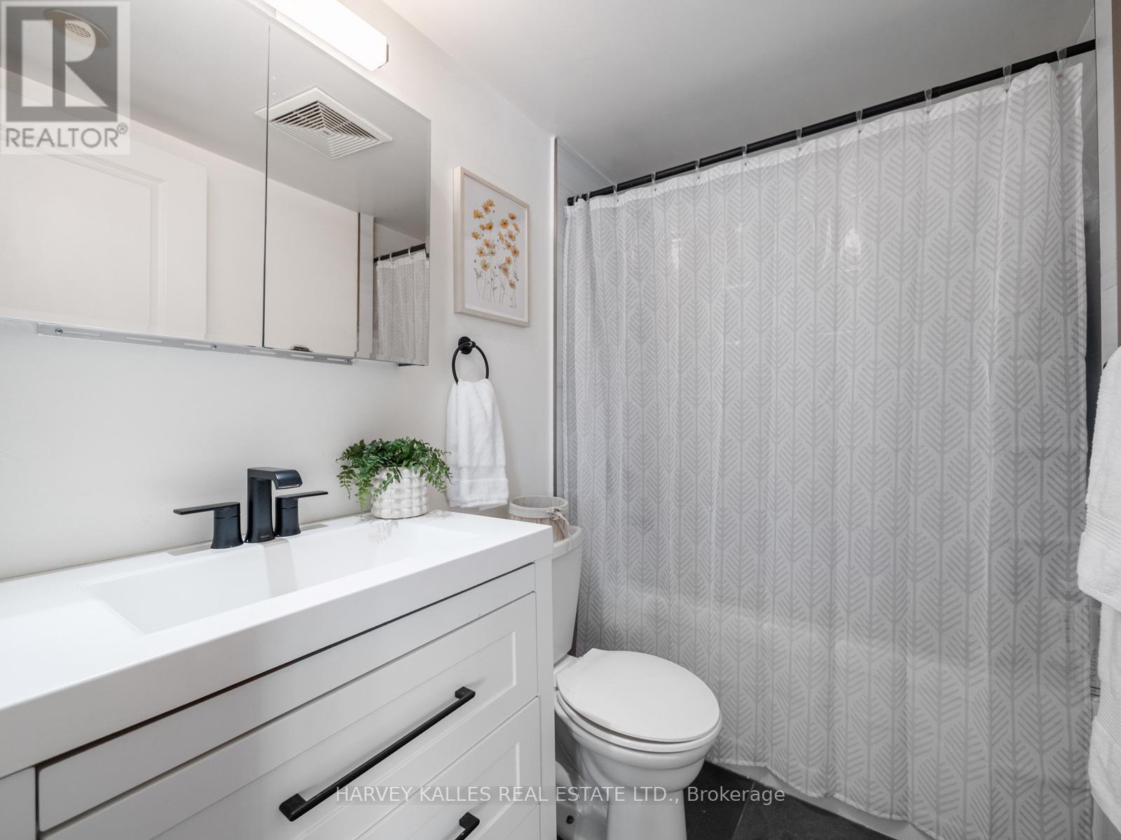 59 Carroll Street, Toronto, Ontario  M4M 3G2 - Photo 41 - E13504774