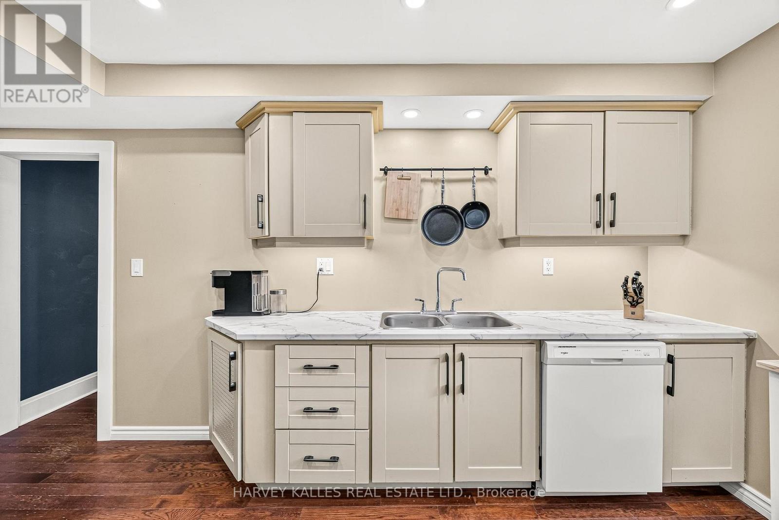 487 Dunsmure Road, Hamilton, Ontario L8H 1G8 - Photo 16 - X13509322