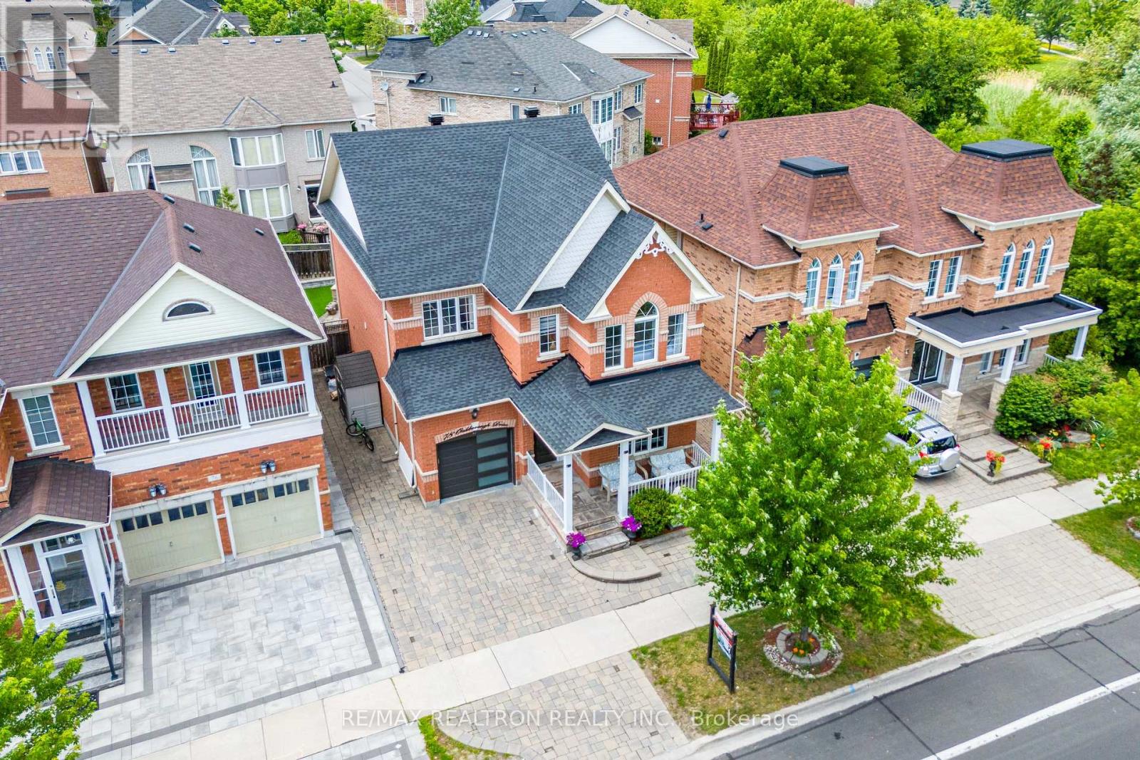 78 Oakborough Drive, Markham, Ontario  L6B 0H4 - Photo 2 - N13509452