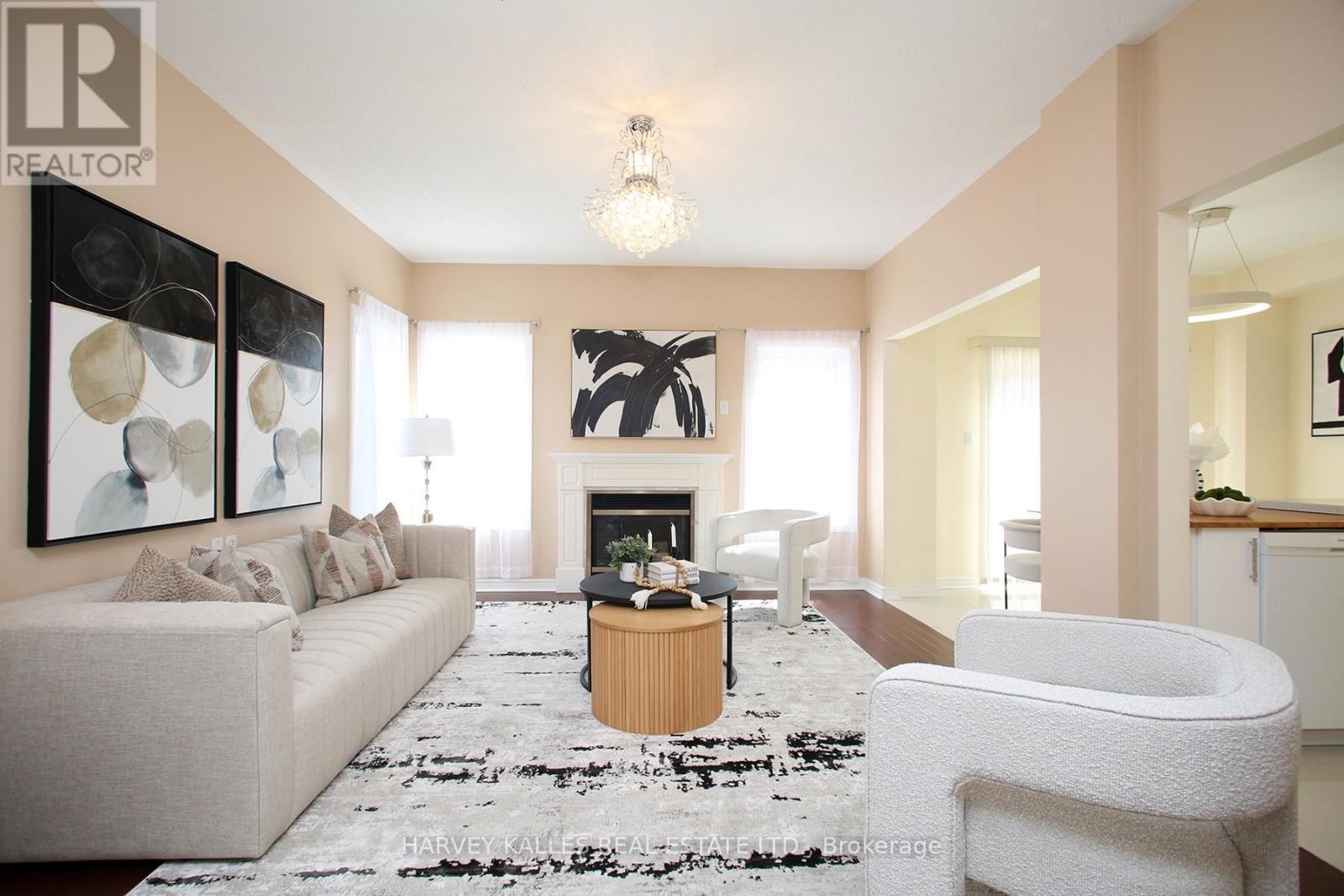 71 Mcnally Way, Aurora, Ontario L4G 7V2 - Photo 10 - N13511226