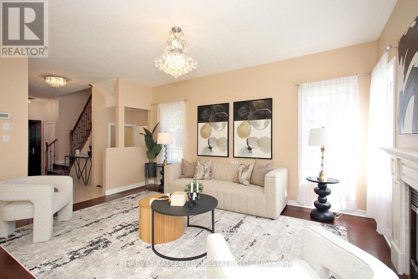 71 Mcnally Way, Aurora, Ontario L4G 7V2 - Photo 9 - N13511226