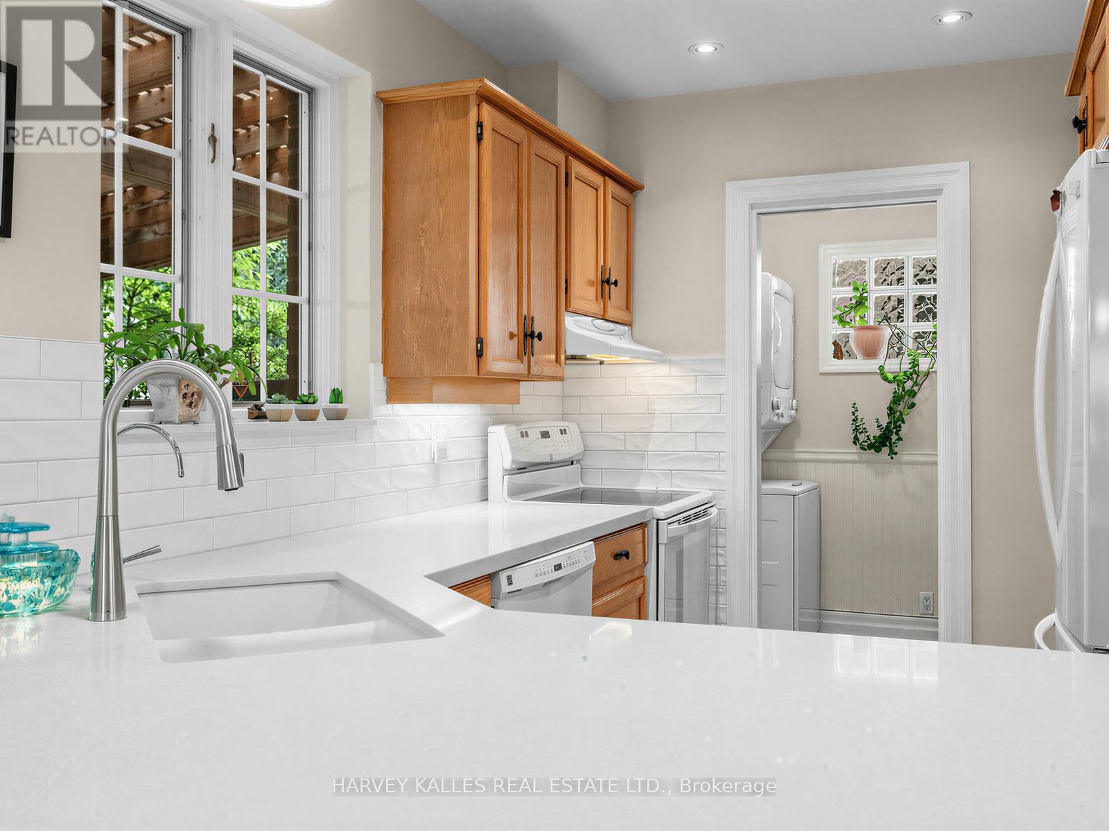 287 St. Leonard's Avenue, Toronto, Ontario M4N 1K9 - Photo 14 - C13513792