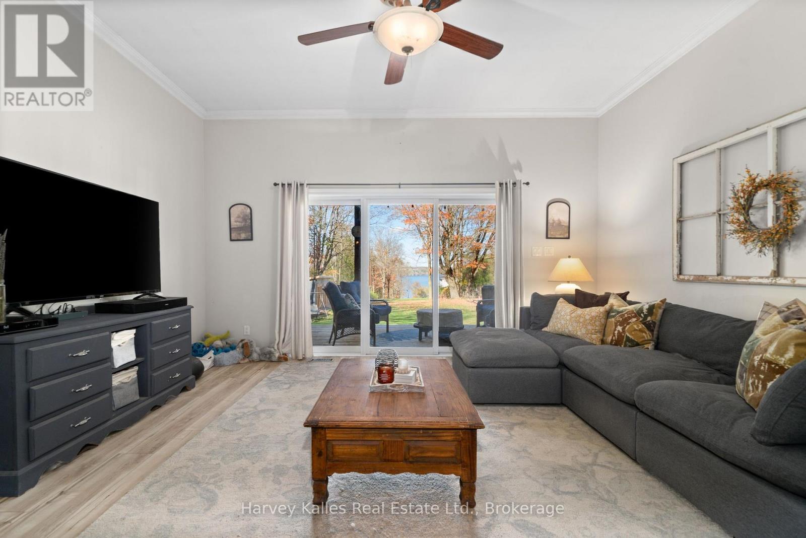 12130 Loyalist Parkway, Prince Edward County, Ontario K0K 2T0 - Photo 11 - X13515718