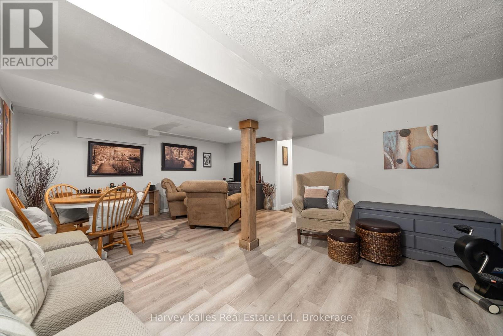 12130 Loyalist Parkway, Prince Edward County, Ontario K0K 2T0 - Photo 19 - X13515718