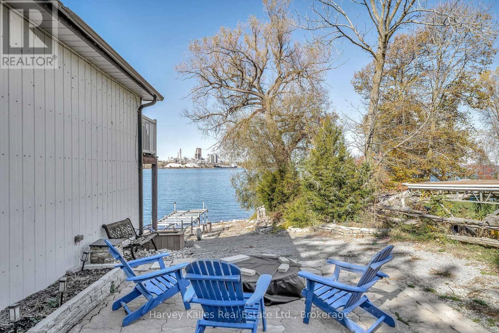 12130 Loyalist Parkway, Prince Edward County, Ontario K0K 2T0 - Photo 3 - X13515718