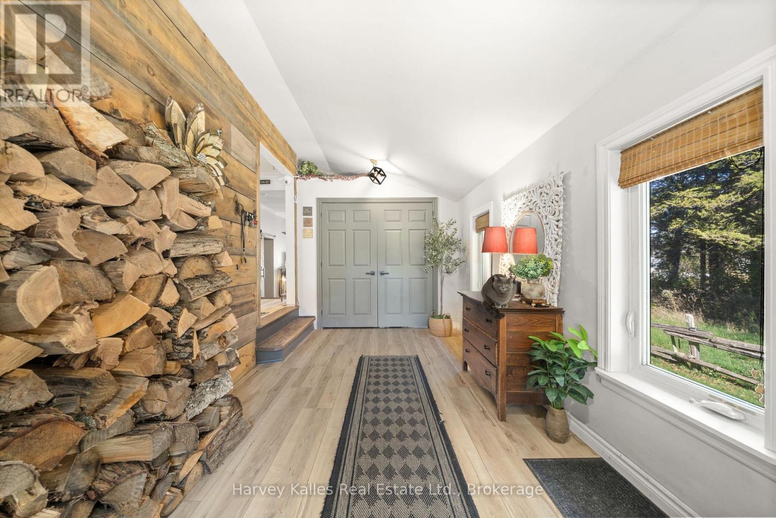 12130 Loyalist Parkway, Prince Edward County, Ontario K0K 2T0 - Photo 4 - X13515718