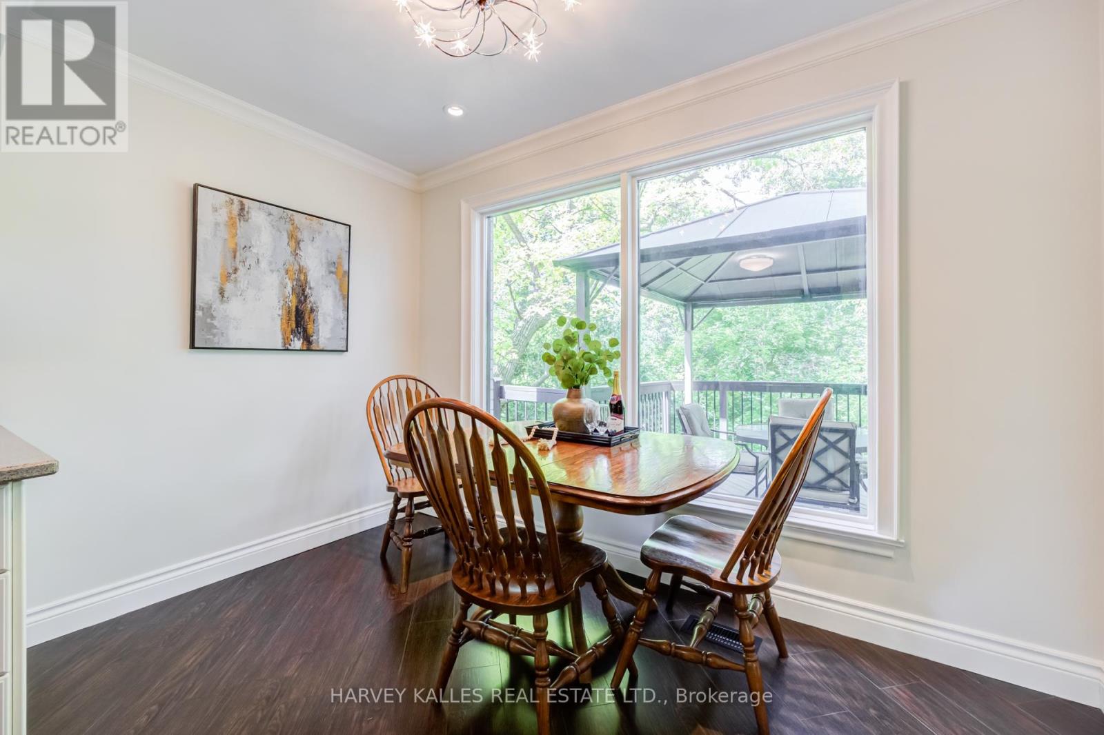 19 Ridgegate Crescent, Toronto, Ontario M8Y 2C9 - Photo 14 - W13516426