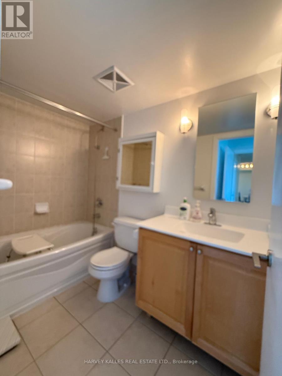 1915 - 238 Bonis Avenue, Toronto, Ontario M1T 3W7 - Photo 10 - E13517606