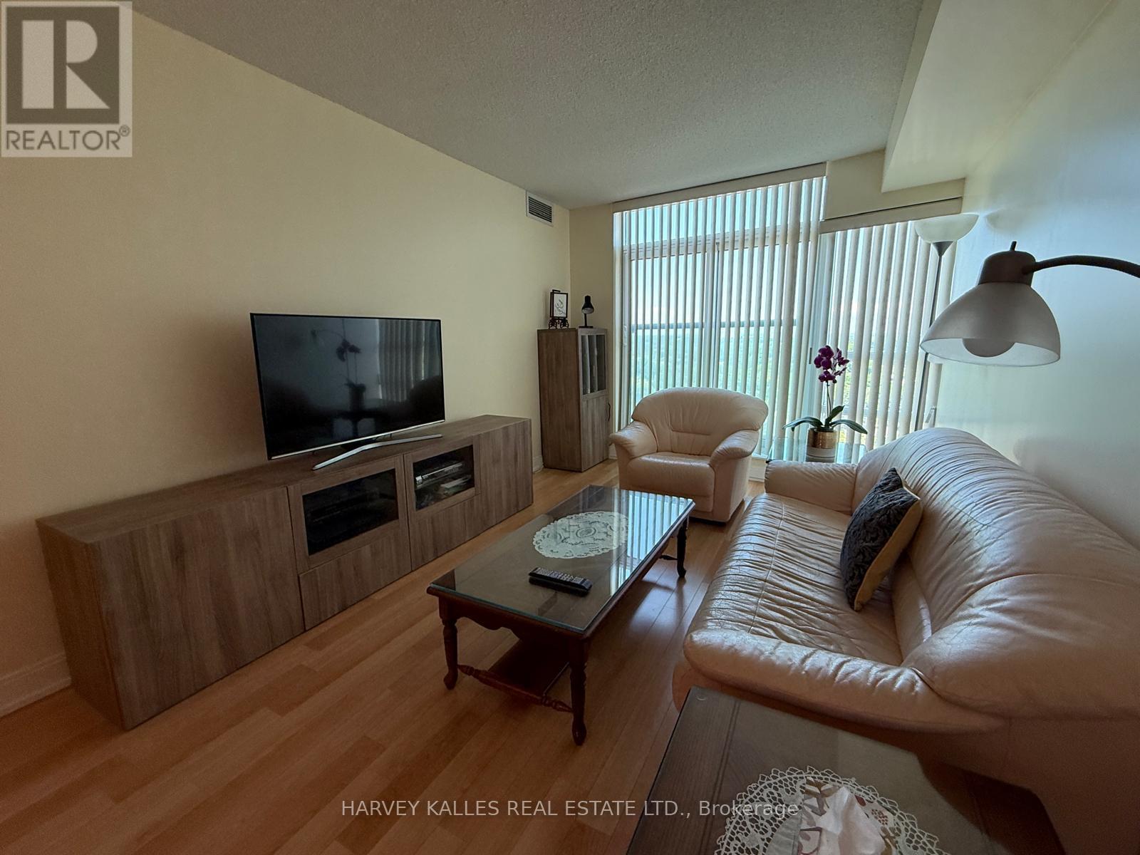 1915 - 238 Bonis Avenue, Toronto, Ontario M1T 3W7 - Photo 3 - E13517606