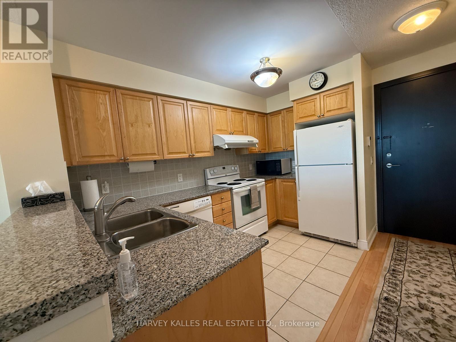 1915 - 238 Bonis Avenue, Toronto, Ontario M1T 3W7 - Photo 5 - E13517606