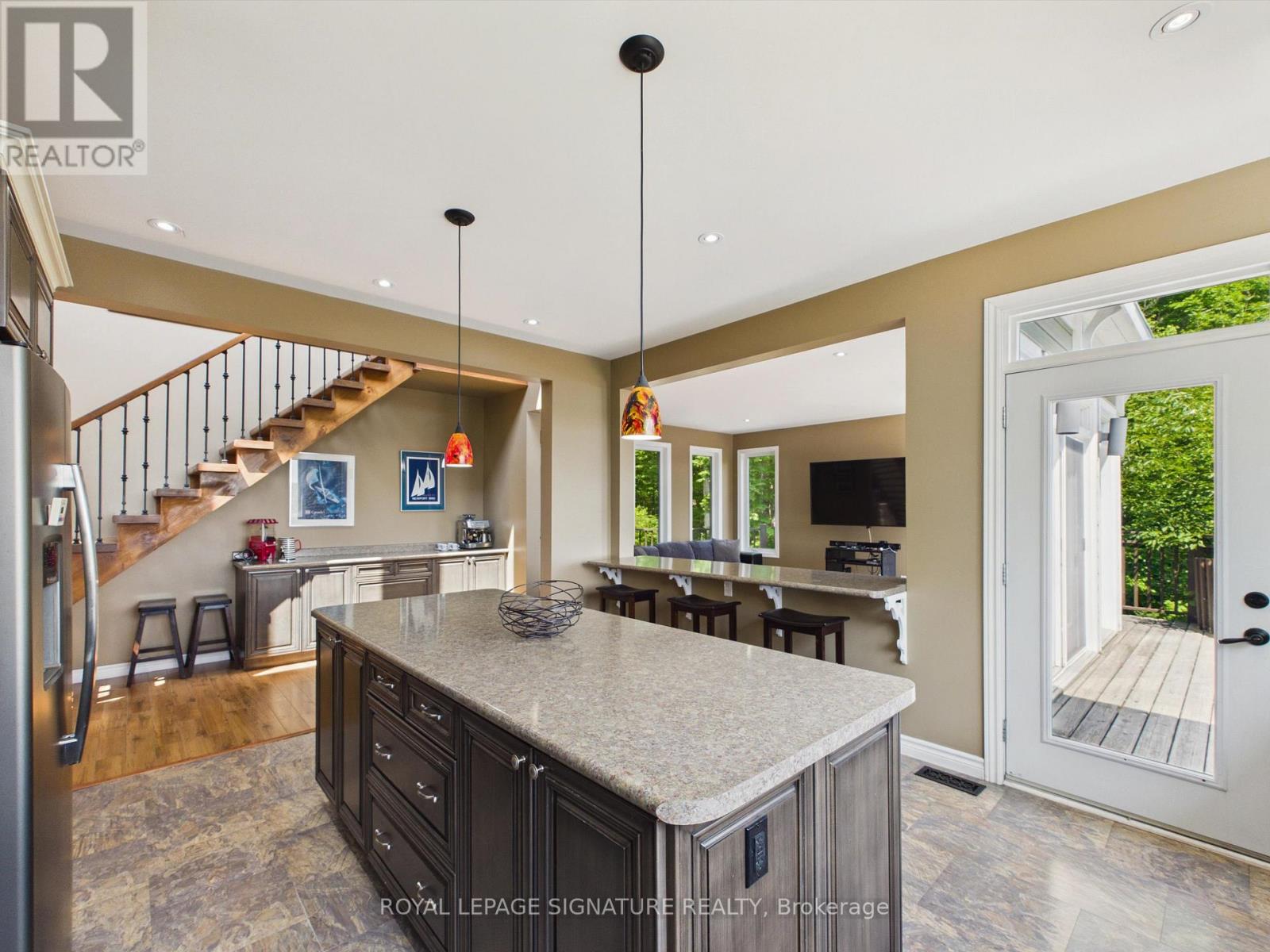 180 Allison's Point Road, Huntsville, Ontario P1H 1B5 - Photo 10 - X13519430