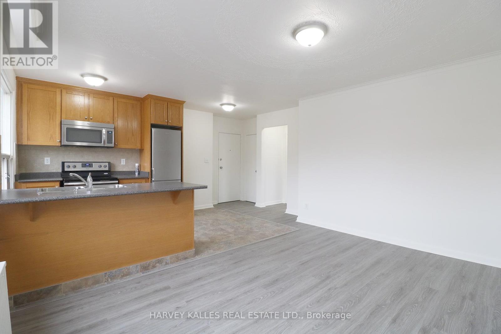102 - 500 Gilbert Avenue, Toronto, Ontario M6E 4X5 - Photo 2 - W13522894