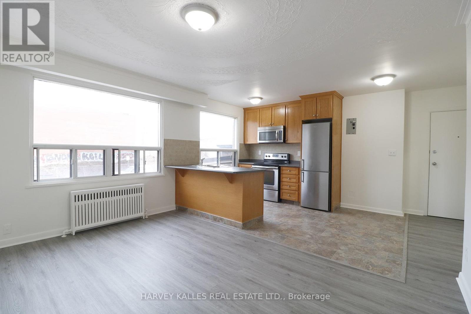 102 - 500 Gilbert Avenue, Toronto, Ontario M6E 4X5 - Photo 4 - W13522894