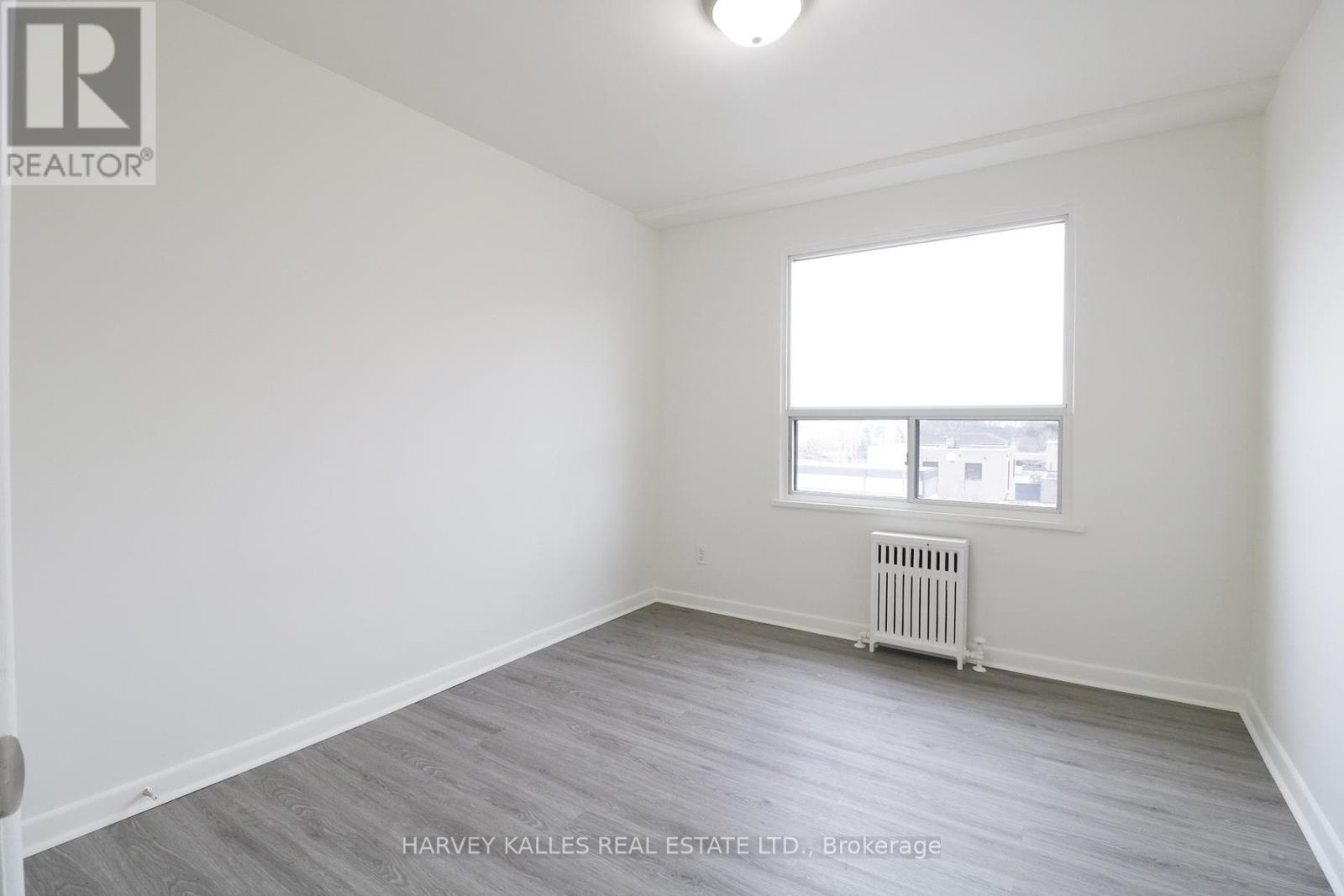 102 - 500 Gilbert Avenue, Toronto, Ontario M6E 4X5 - Photo 8 - W13522894