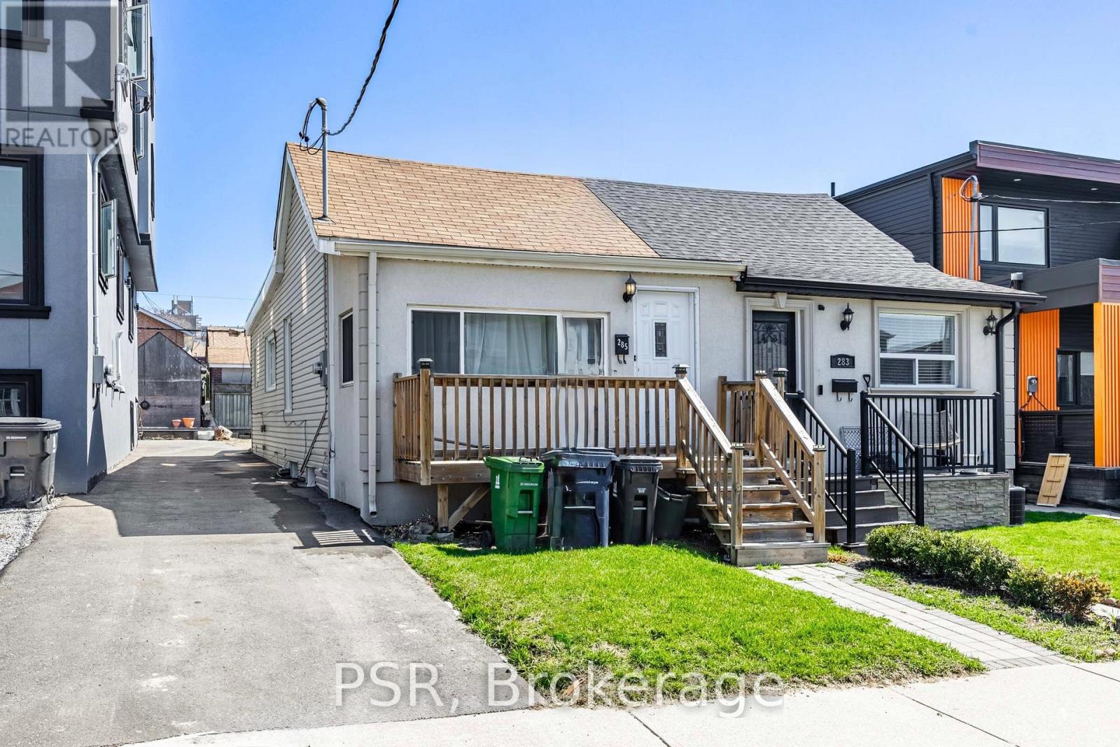 285 ROBINA AVENUE, Toronto, Ontario