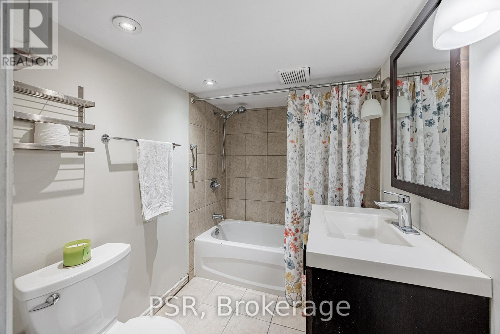 285 Robina Avenue, Toronto, Ontario M6C 3Y9 - Photo 10 - C13522924