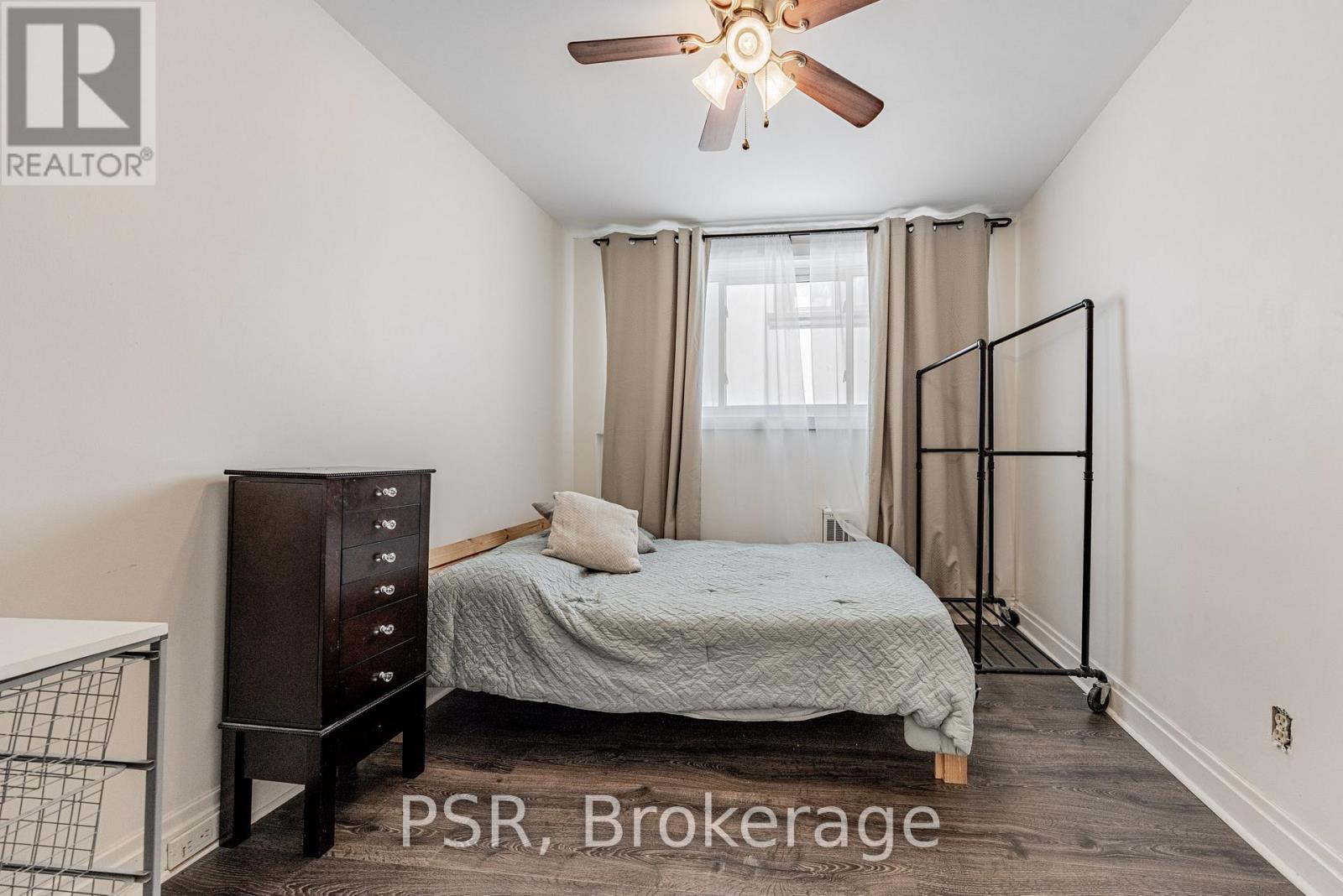 285 Robina Avenue, Toronto, Ontario M6C 3Y9 - Photo 5 - C13522924