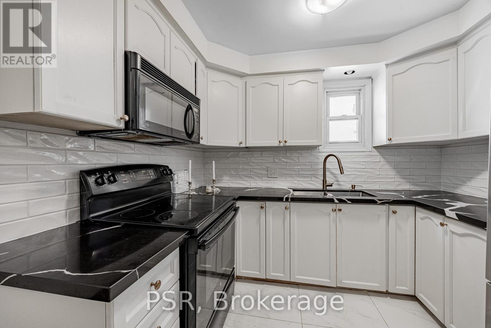 285 Robina Avenue, Toronto, Ontario M6C 3Y9 - Photo 7 - C13522924