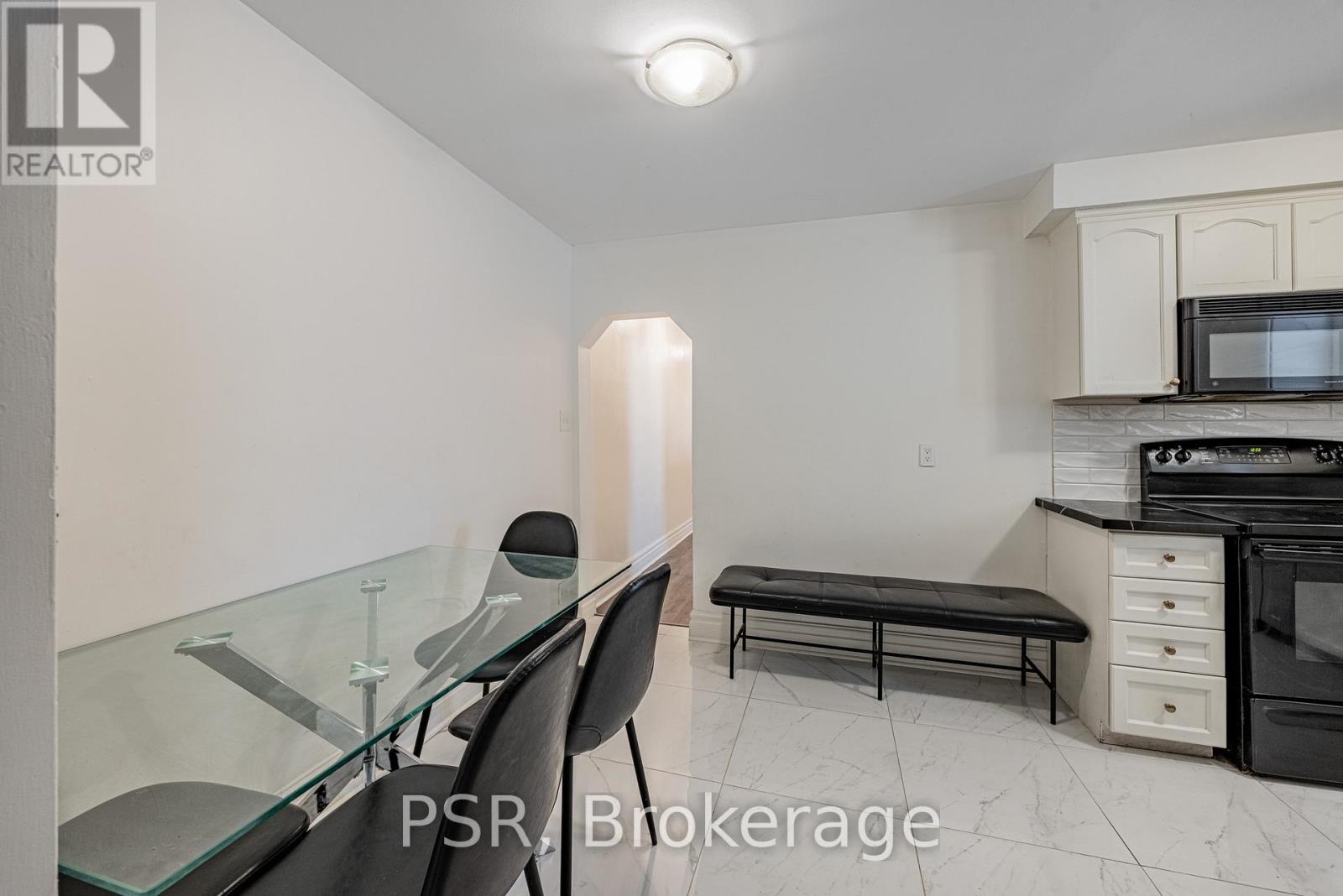 285 Robina Avenue, Toronto, Ontario M6C 3Y9 - Photo 8 - C13522924