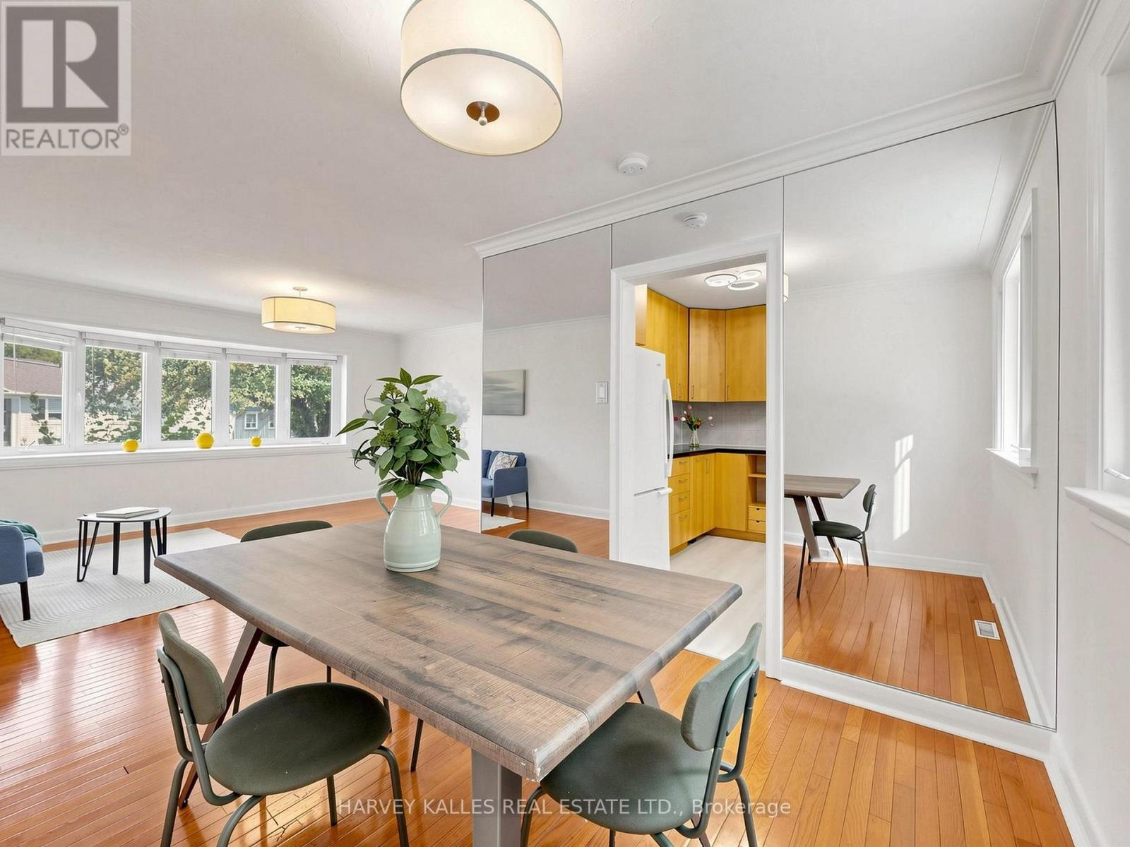 87 Combe Avenue, Toronto, Ontario M3H 4J6 - Photo 11 - C13523354