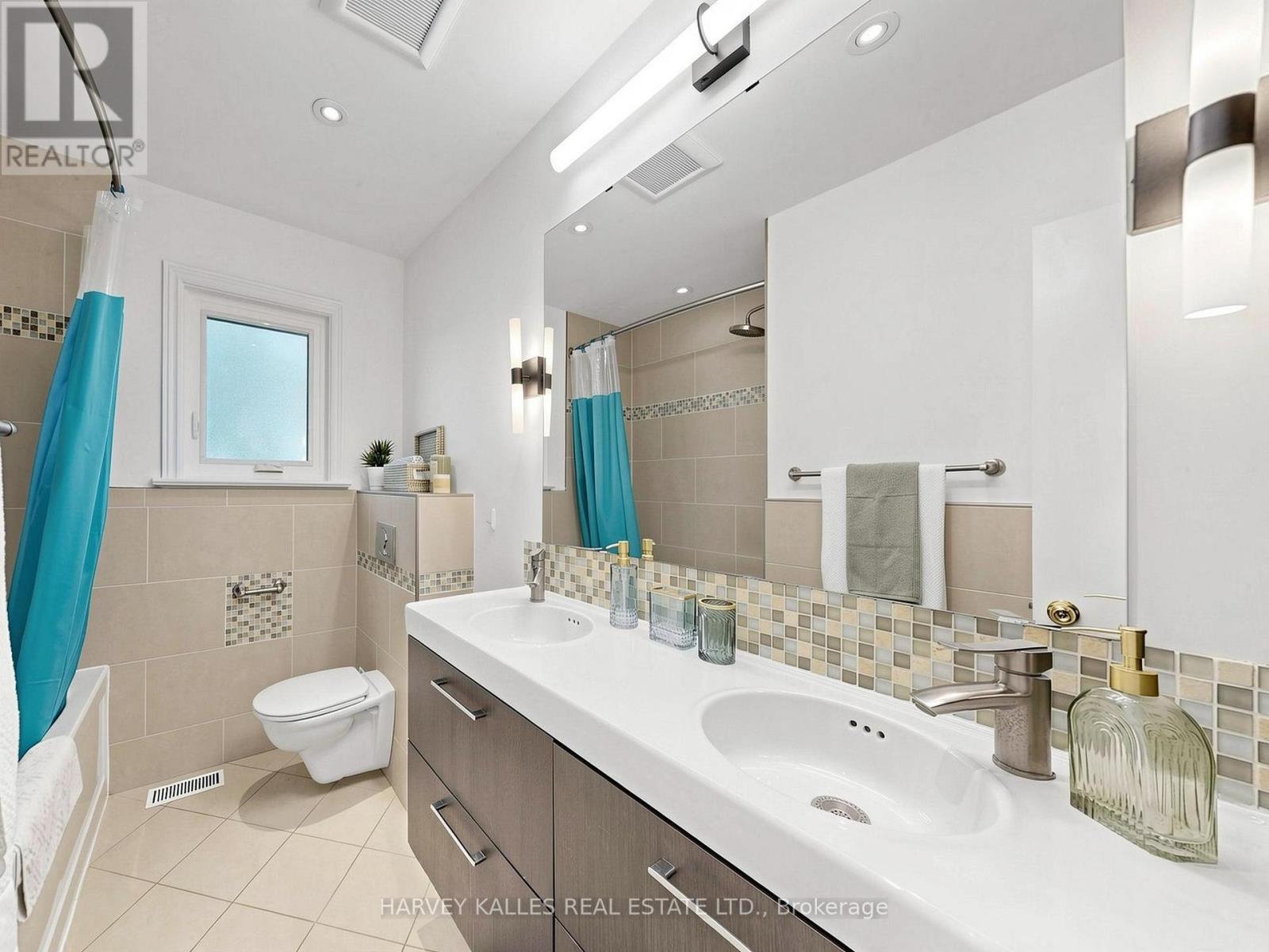 87 Combe Avenue, Toronto, Ontario M3H 4J6 - Photo 18 - C13523354