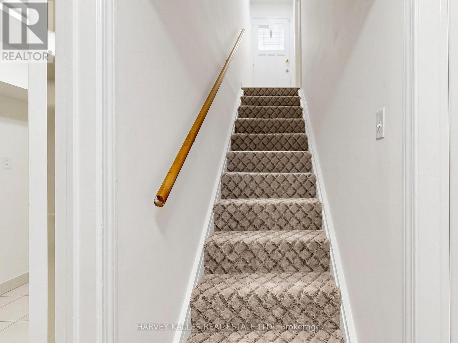87 Combe Avenue, Toronto, Ontario M3H 4J6 - Photo 19 - C13523354