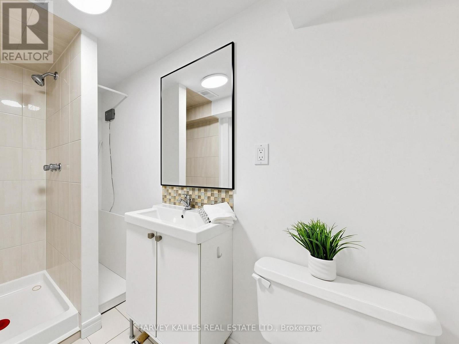 87 Combe Avenue, Toronto, Ontario M3H 4J6 - Photo 28 - C13523354
