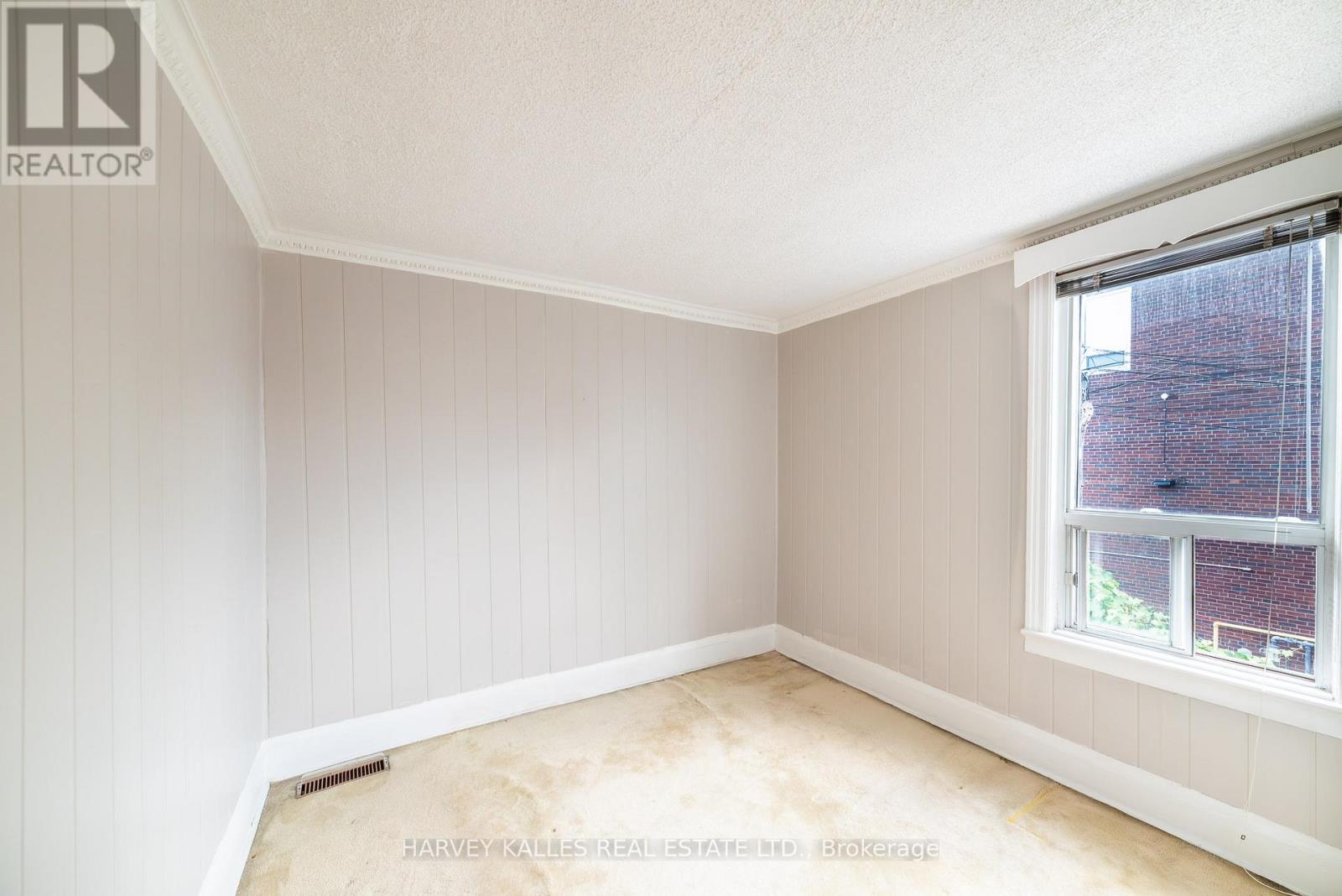 6 Crocker Avenue, Toronto, Ontario M6J 1K5 - Photo 14 - C13525734