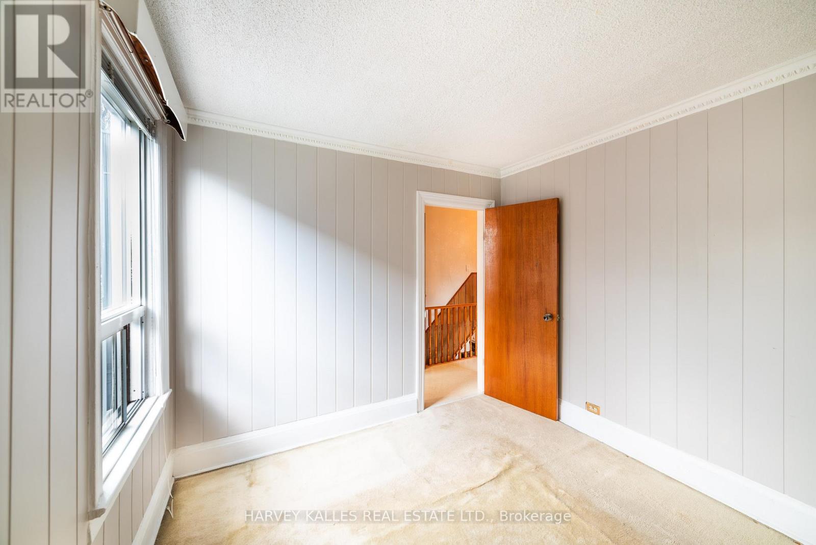 6 Crocker Avenue, Toronto, Ontario M6J 1K5 - Photo 15 - C13525734