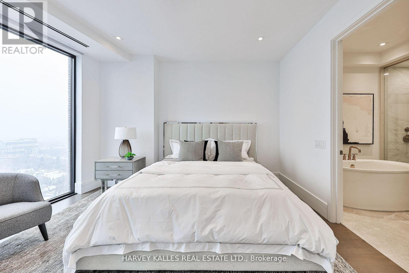 1707 - 215 Lonsdale Road, Toronto, Ontario  M4V 1W7 - Photo 32 - C13526000