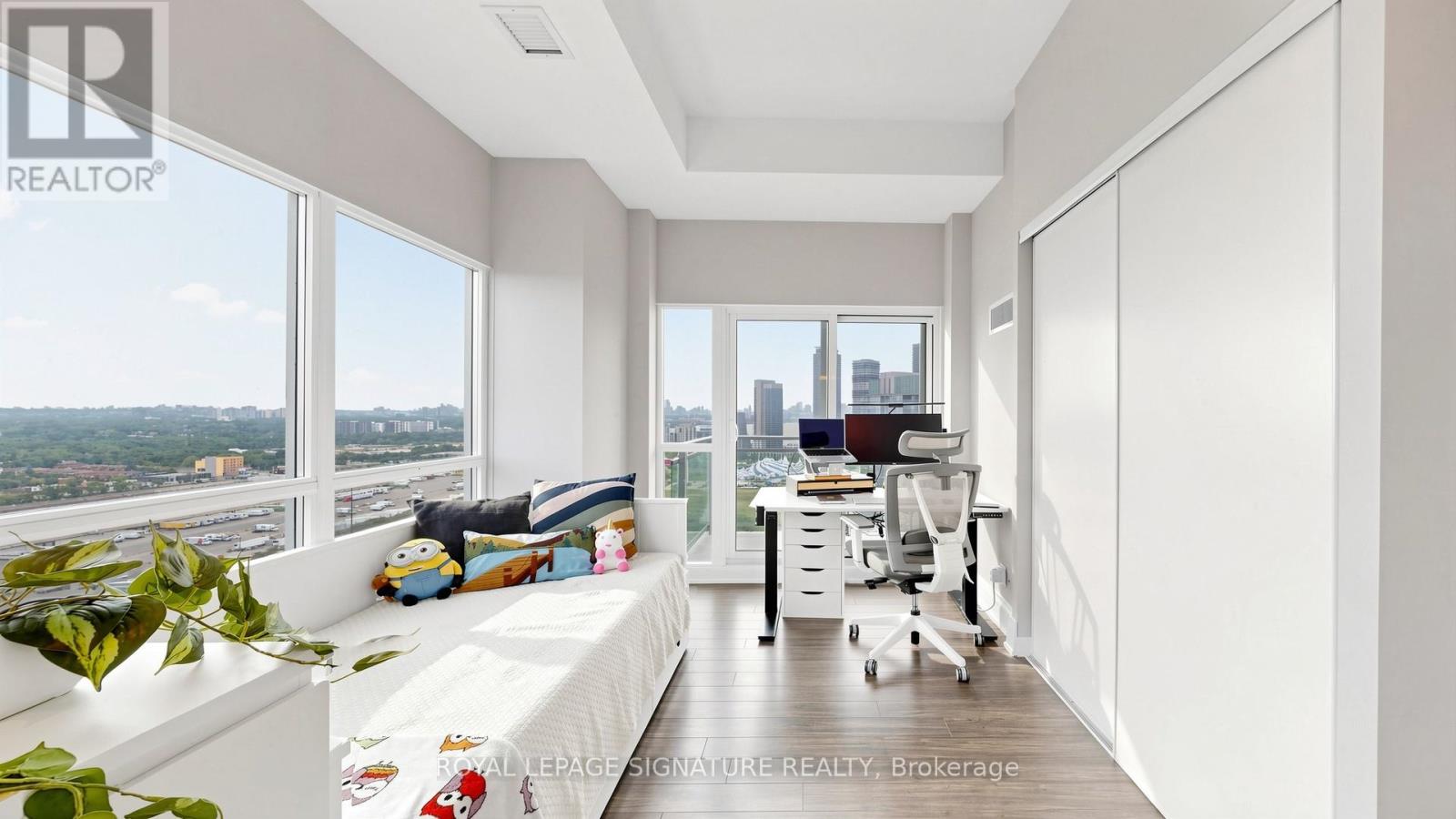 2524 - 165 Legion Road, Toronto, Ontario M8Y 0B3 - Photo 22 - W13527196