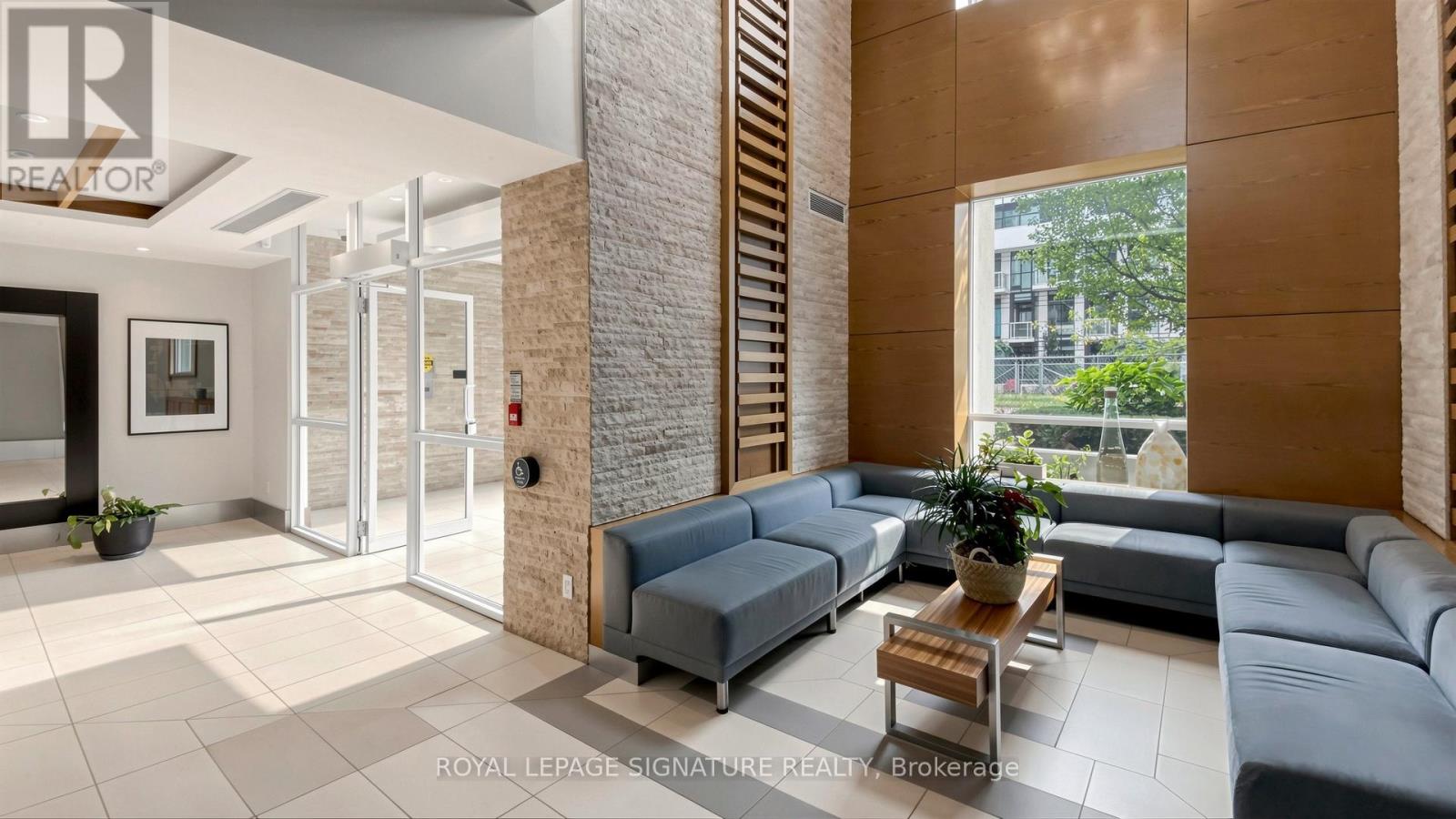 2524 - 165 Legion Road, Toronto, Ontario M8Y 0B3 - Photo 3 - W13527196