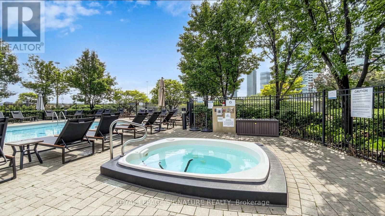 2524 - 165 Legion Road, Toronto, Ontario M8Y 0B3 - Photo 47 - W13527196