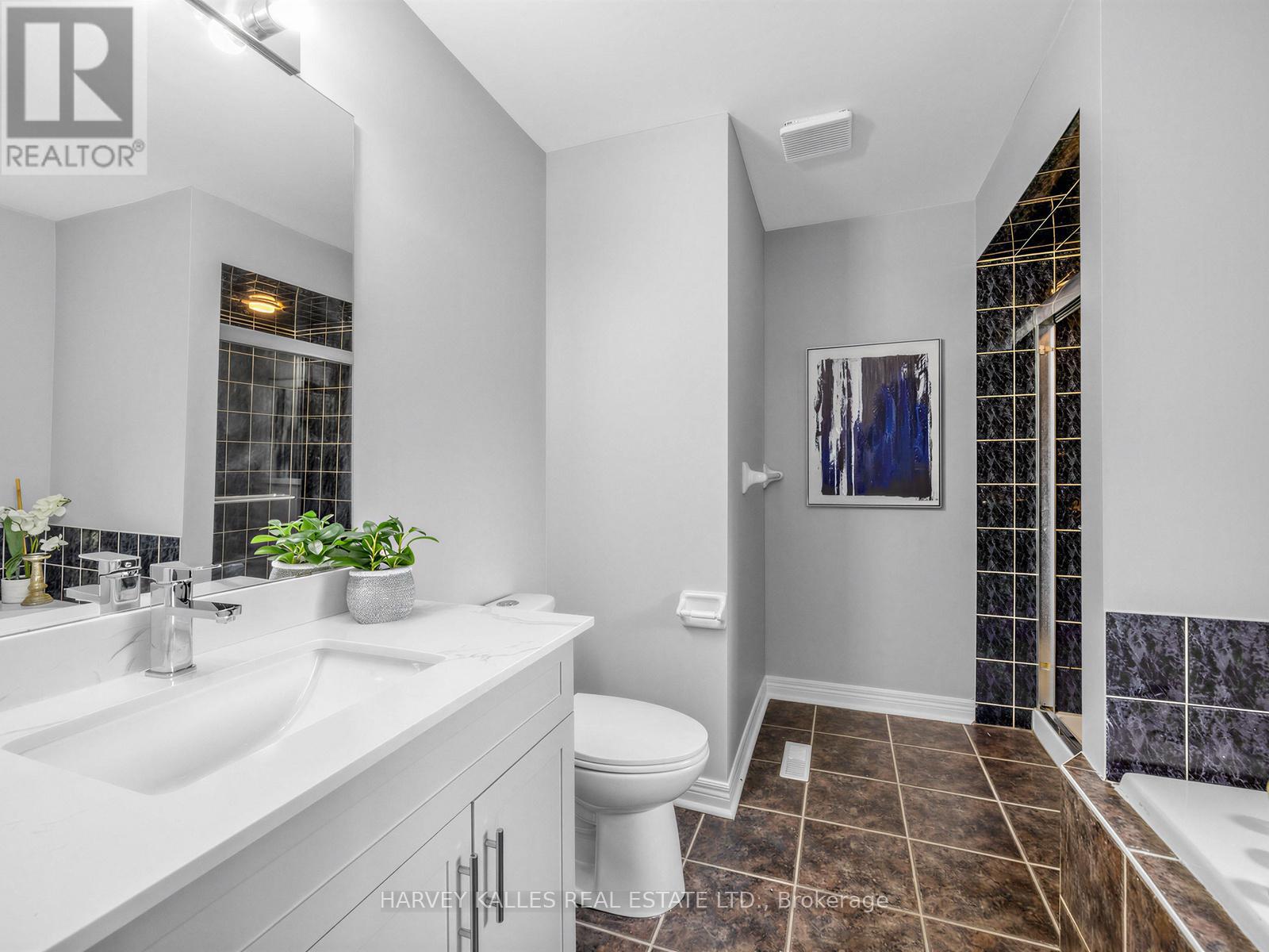 2120 Erin Gate Boulevard, Pickering, Ontario L1X 2V3 - Photo 25 - E13528018