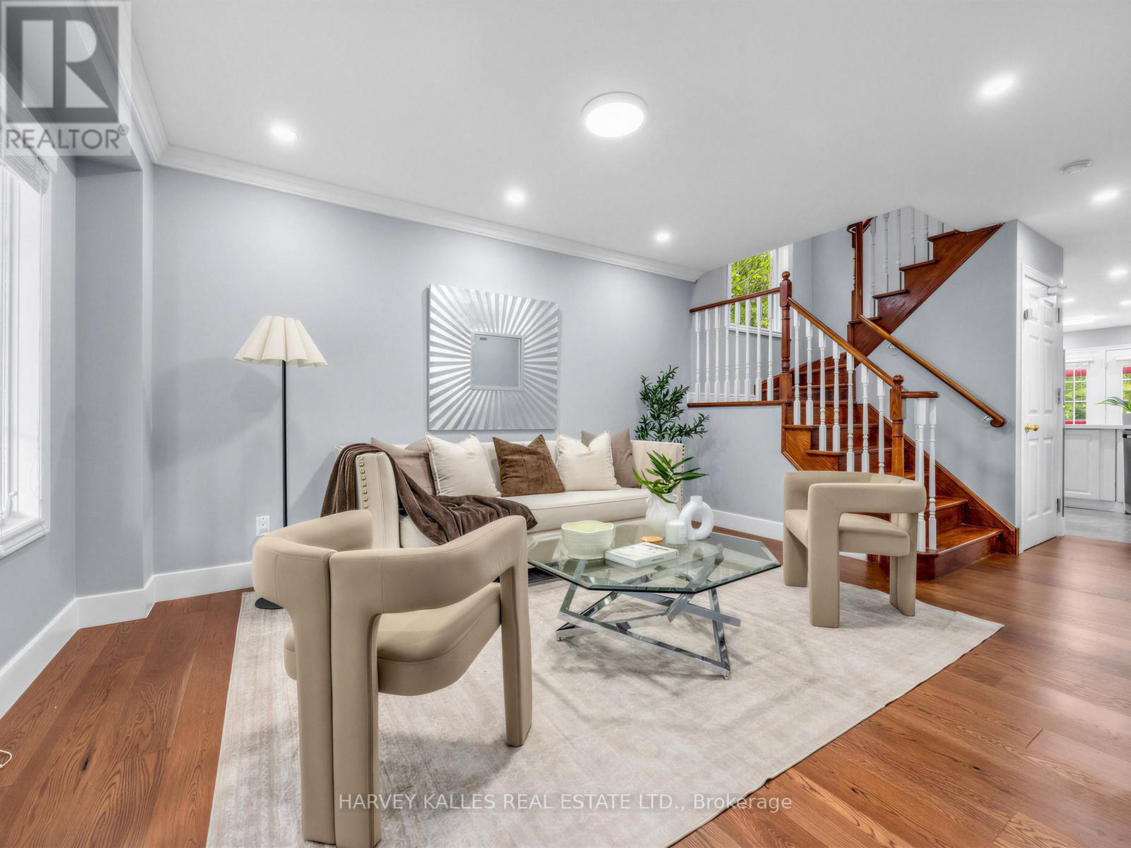 2120 Erin Gate Boulevard, Pickering, Ontario L1X 2V3 - Photo 5 - E13528018