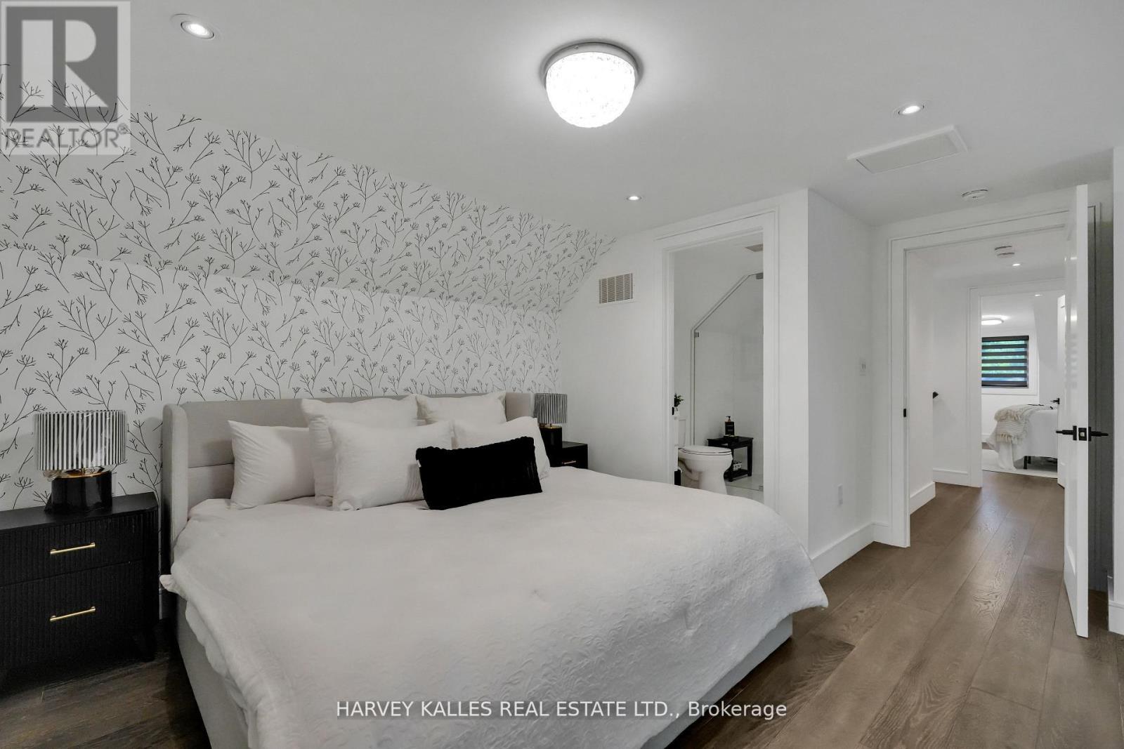 8 Circle Ridge, Toronto, Ontario M6L 2H6 - Photo 28 - W13528012