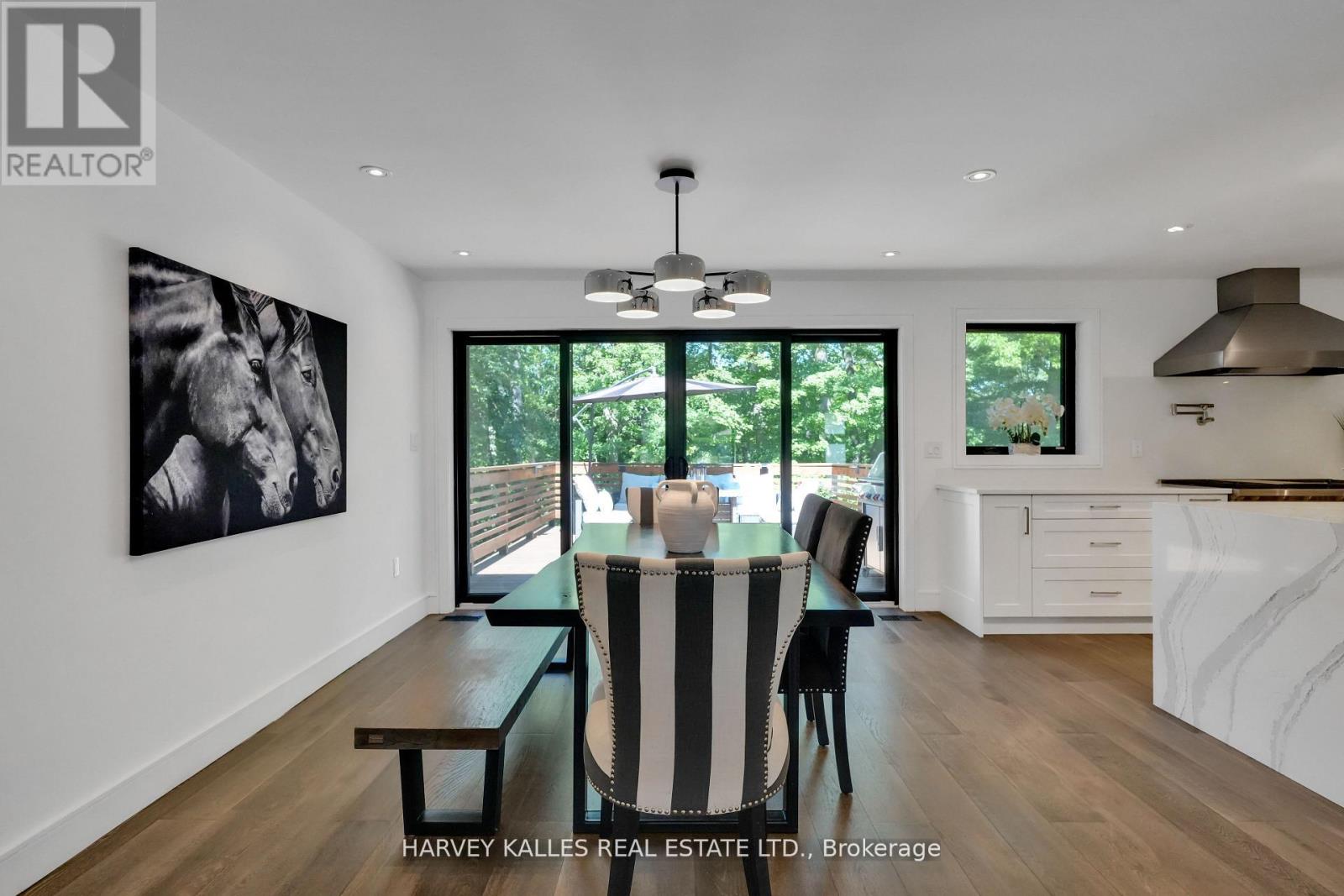 8 Circle Ridge, Toronto, Ontario M6L 2H6 - Photo 8 - W13528012