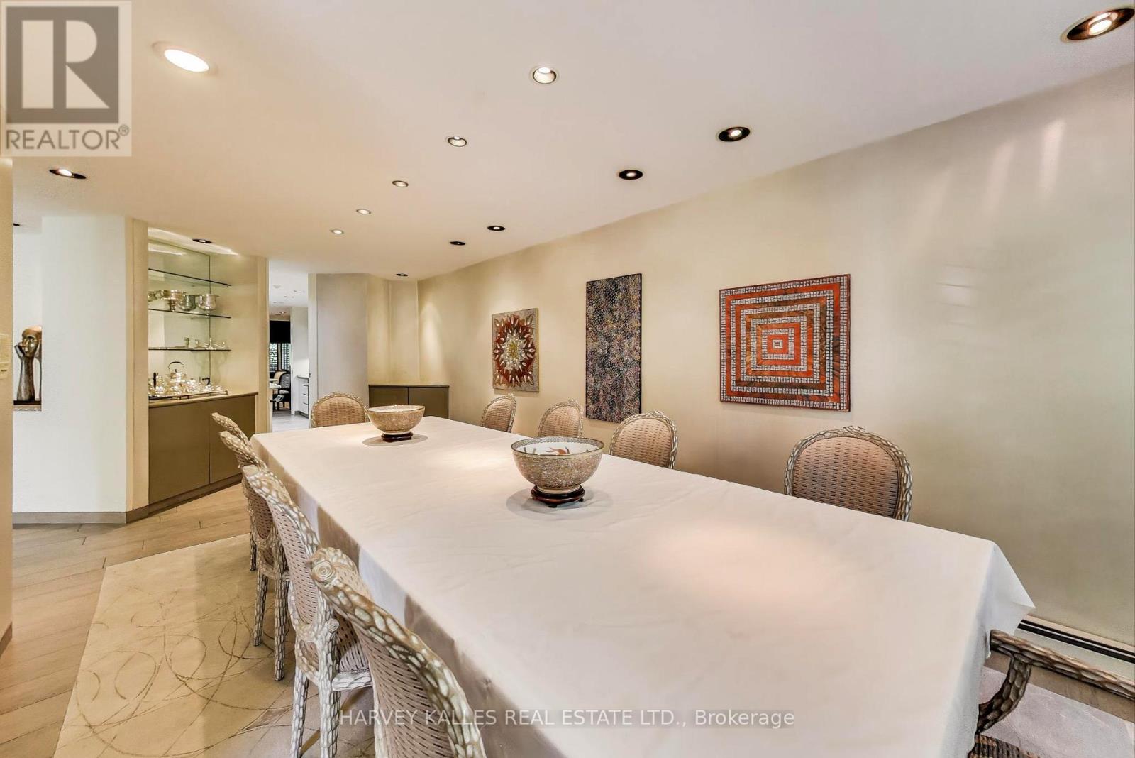 103 Vesta Drive, Toronto, Ontario  M5P 2Z8 - Photo 12 - C13529238
