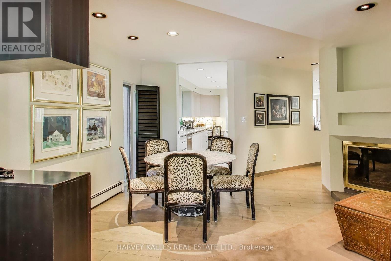 103 Vesta Drive, Toronto, Ontario  M5P 2Z8 - Photo 17 - C13529238