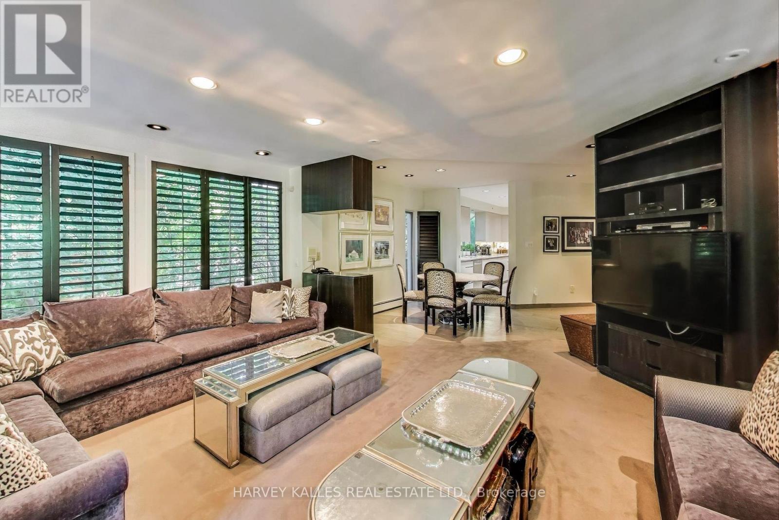 103 Vesta Drive, Toronto, Ontario  M5P 2Z8 - Photo 21 - C13529238