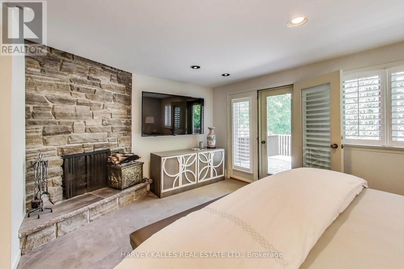 103 Vesta Drive, Toronto, Ontario  M5P 2Z8 - Photo 26 - C13529238