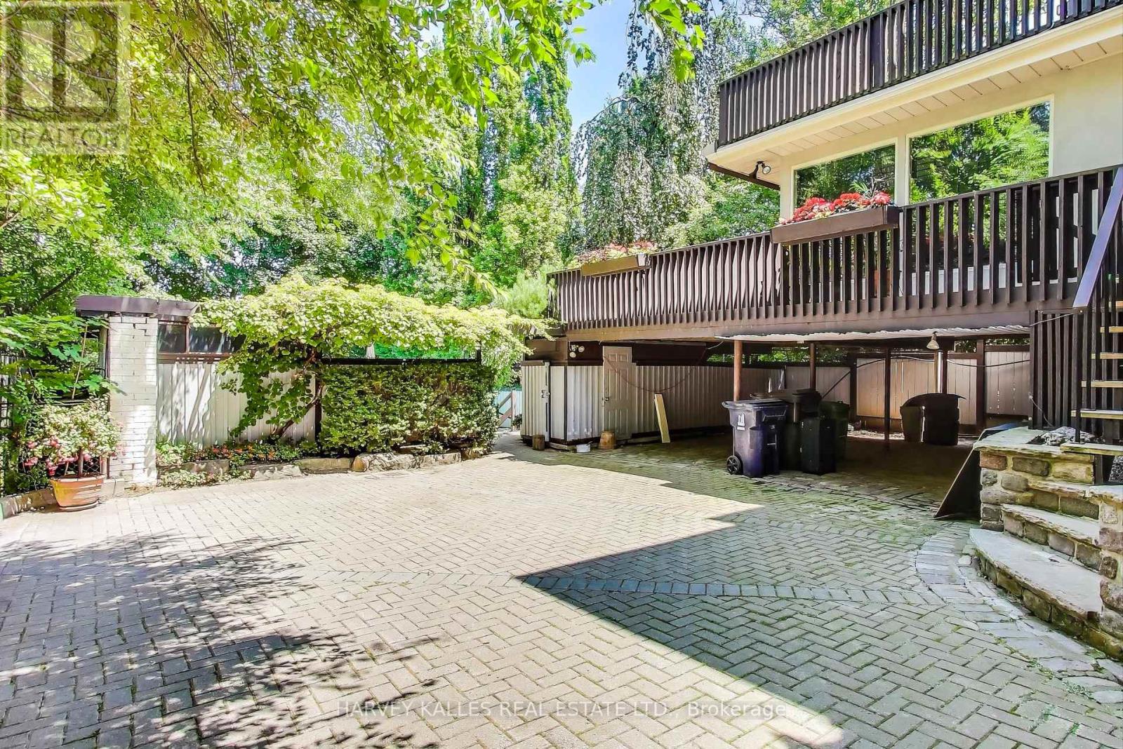 103 Vesta Drive, Toronto, Ontario  M5P 2Z8 - Photo 43 - C13529238