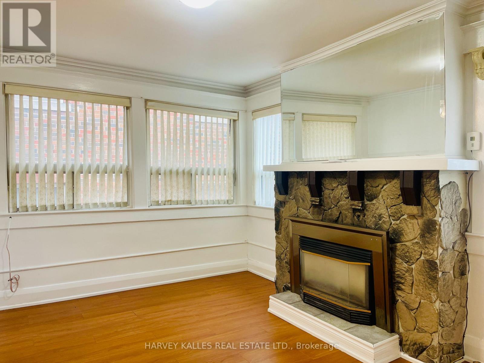 2nd Floor - 218 Heath Street W, Toronto, Ontario  M5P 1N7 - Photo 11 - C13529658