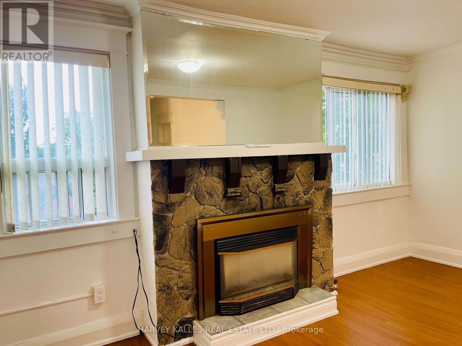 2nd Floor - 218 Heath Street W, Toronto, Ontario  M5P 1N7 - Photo 12 - C13529658