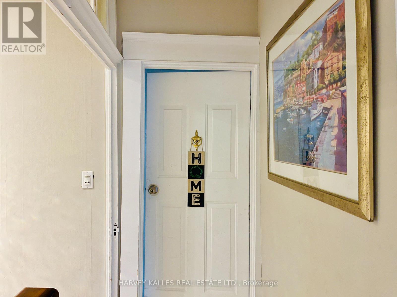 2nd Floor - 218 Heath Street W, Toronto, Ontario  M5P 1N7 - Photo 4 - C13529658