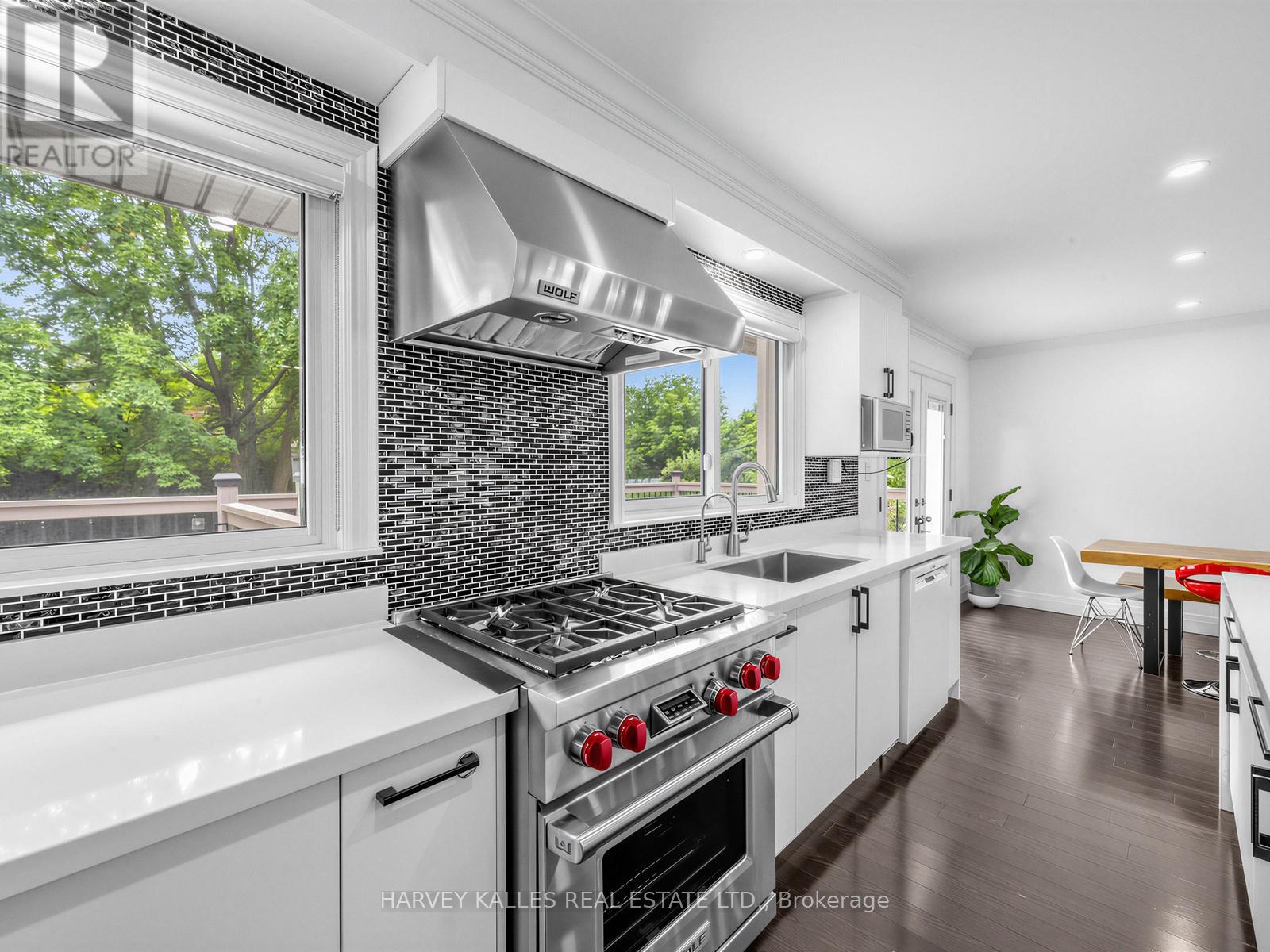 1228 Pallatine Drive, Oakville, Ontario  L6H 1Z2 - Photo 15 - W13532376