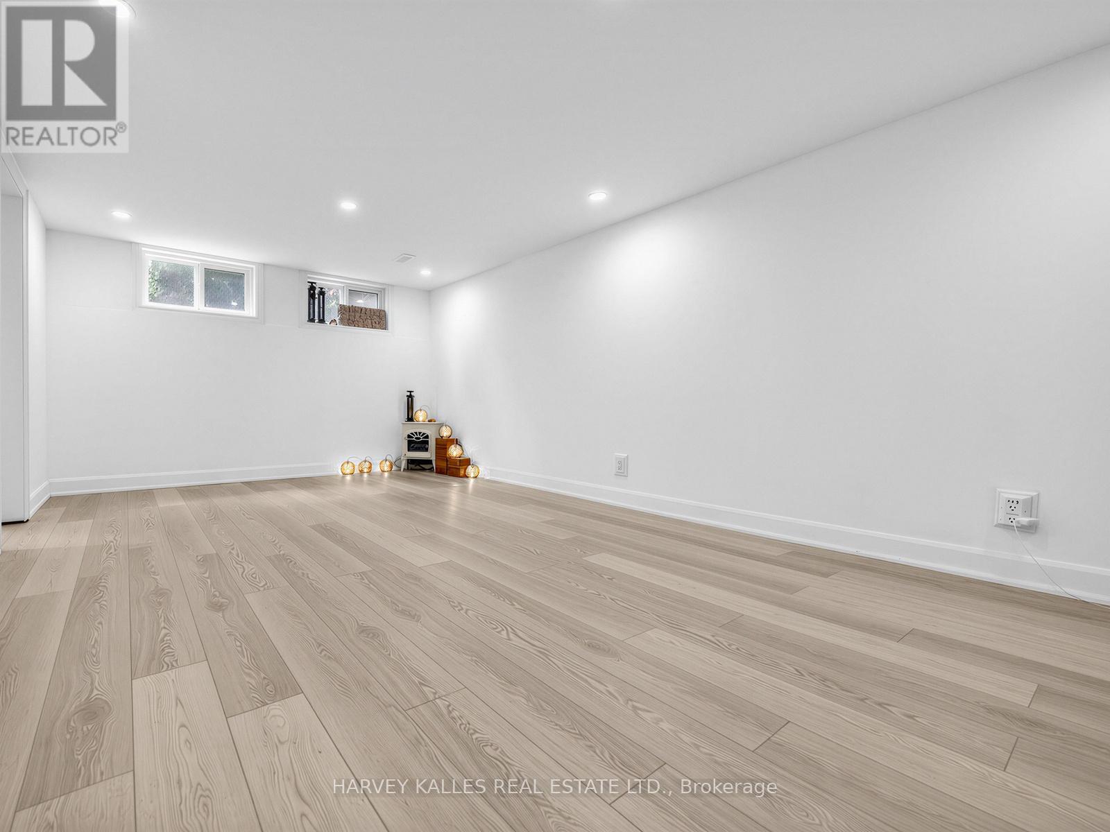 1228 Pallatine Drive, Oakville, Ontario  L6H 1Z2 - Photo 29 - W13532376