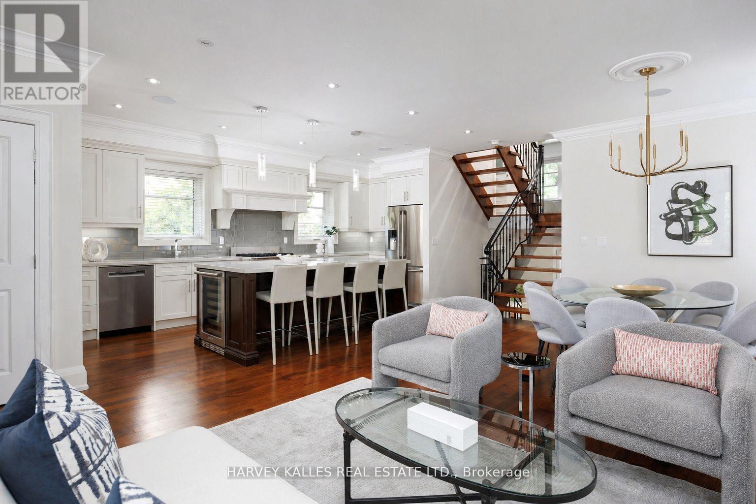 38 Westmount Park Road, Toronto, Ontario  M9P 1R6 - Photo 10 - W13533254