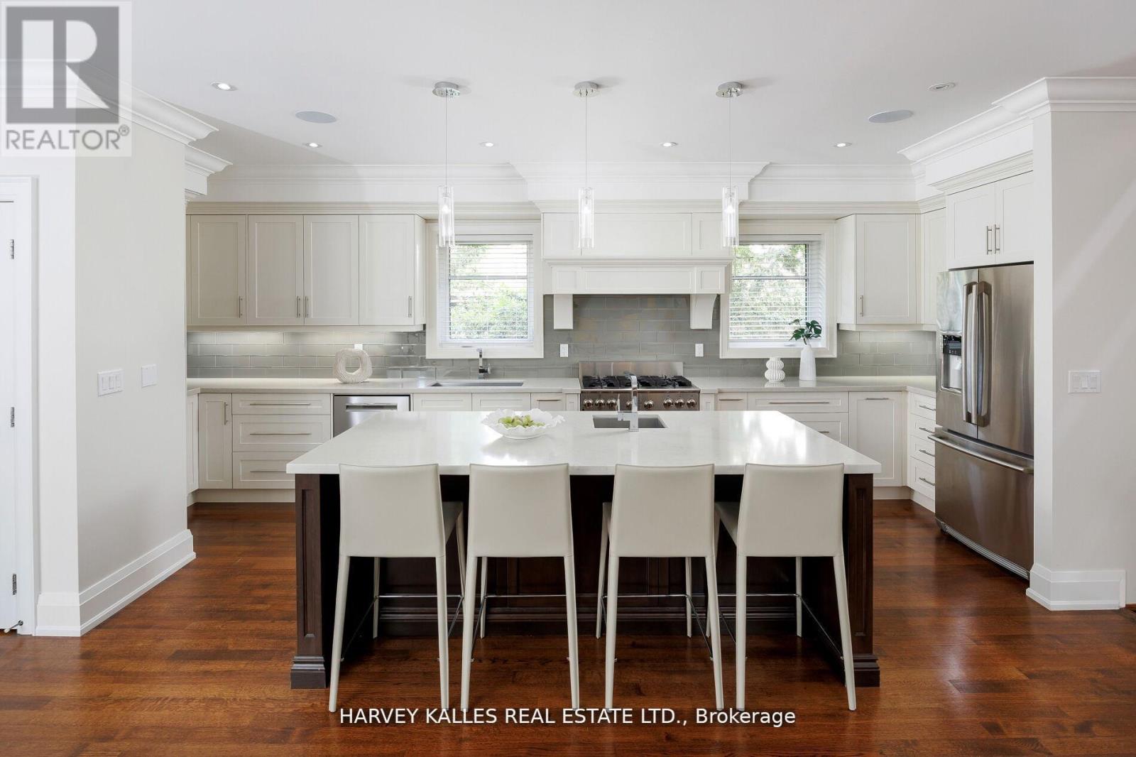 38 Westmount Park Road, Toronto, Ontario  M9P 1R6 - Photo 15 - W13533254