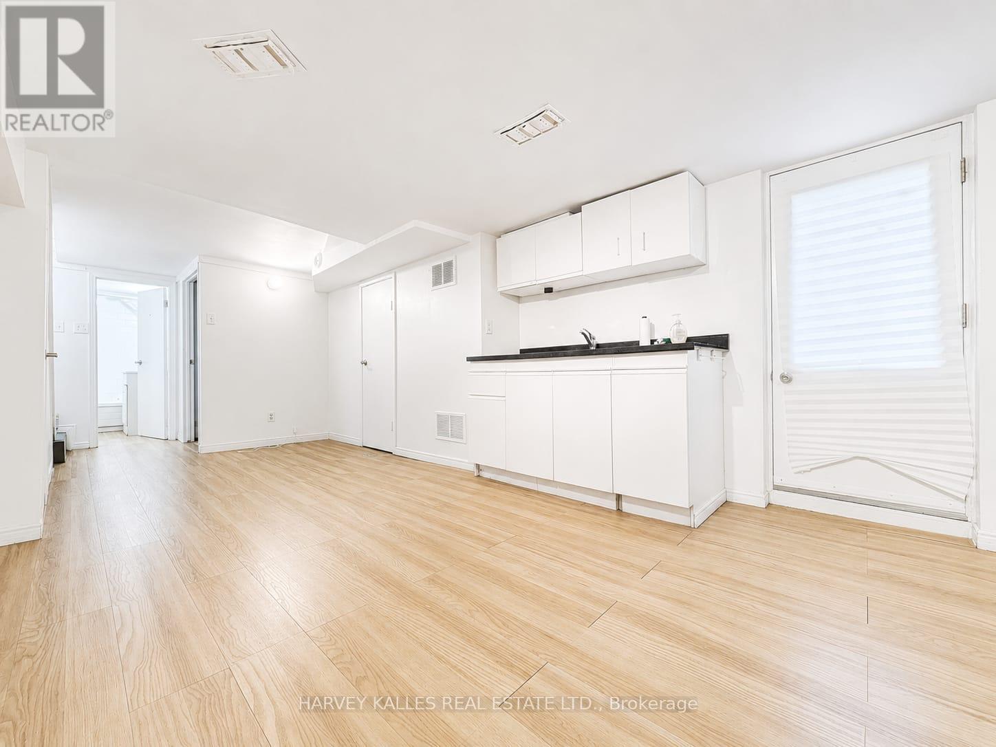 Bsmnt - 327 Howland Avenue, Toronto, Ontario M5R 3C1 - Photo 5 - C13533804